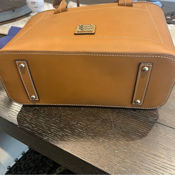NWT Dooney & Bourke Nana All Leather Tote - Brown - Picture 12 of 13